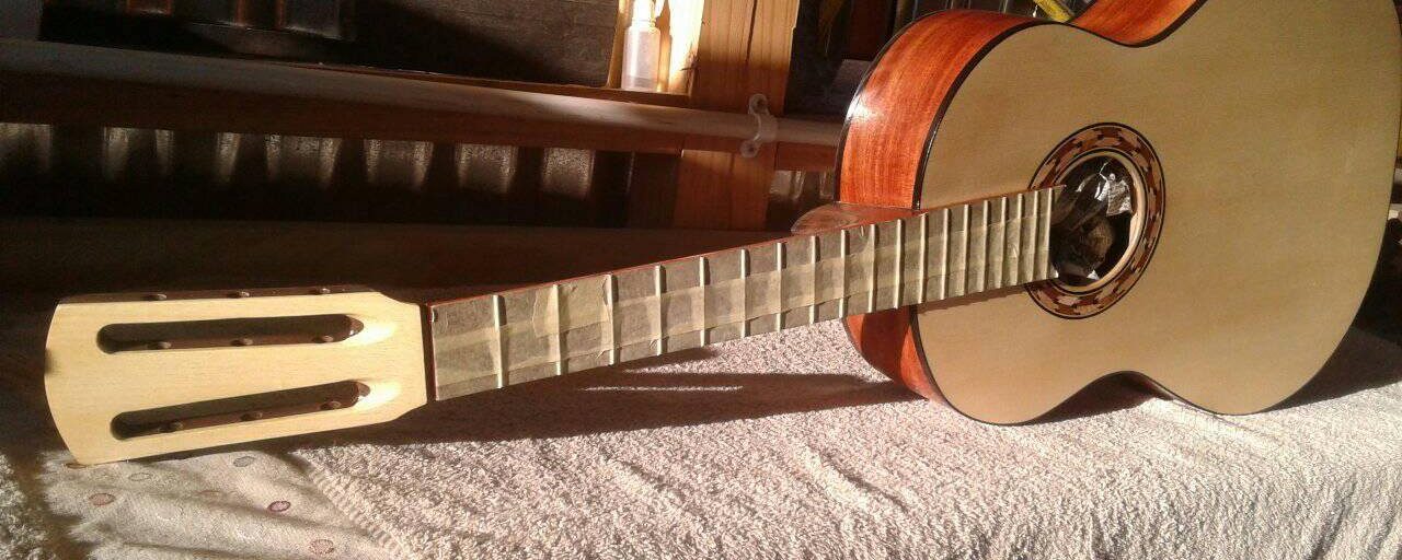 Borradaile Guitars – Custom Built Classical Guitar